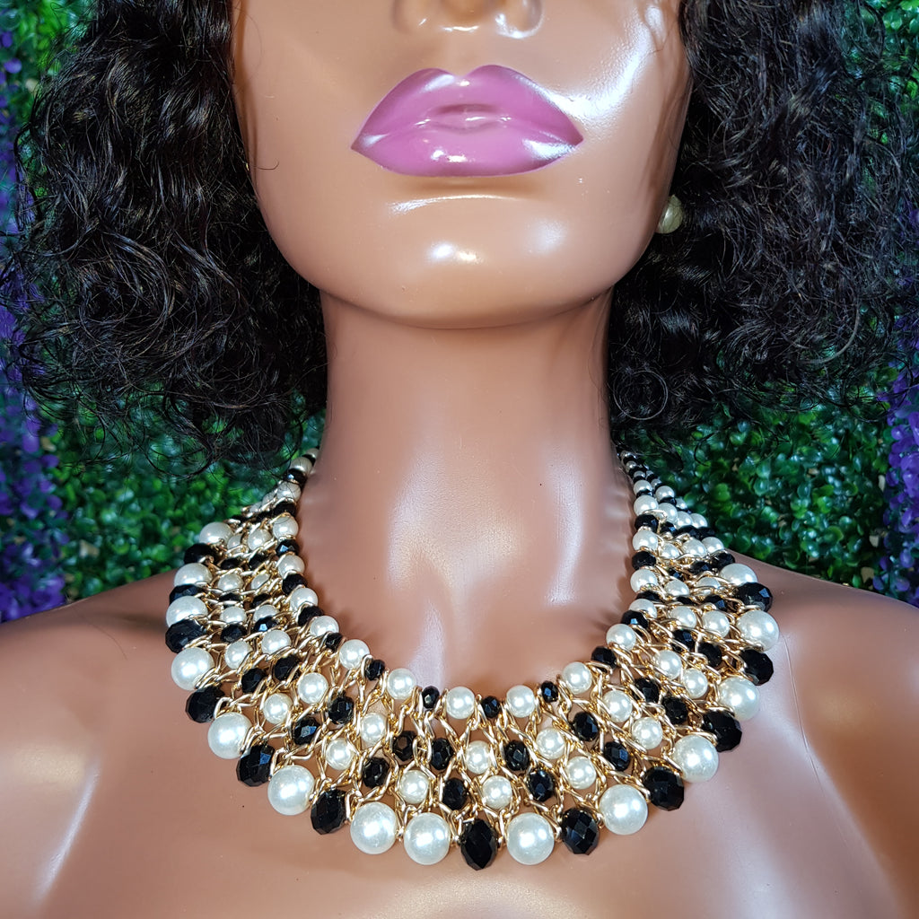 Crxstal Pearl Necklace