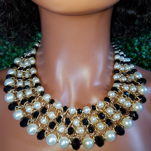 Crxstal Pearl Necklace
