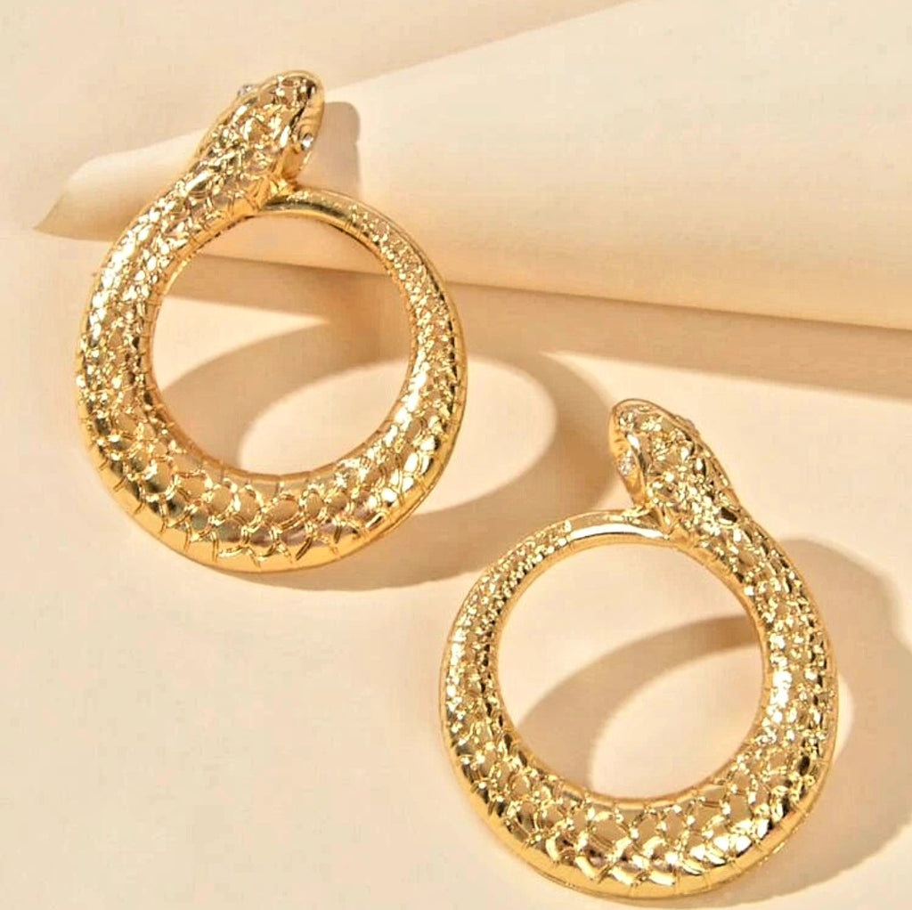 Viper Nob Gold Earring