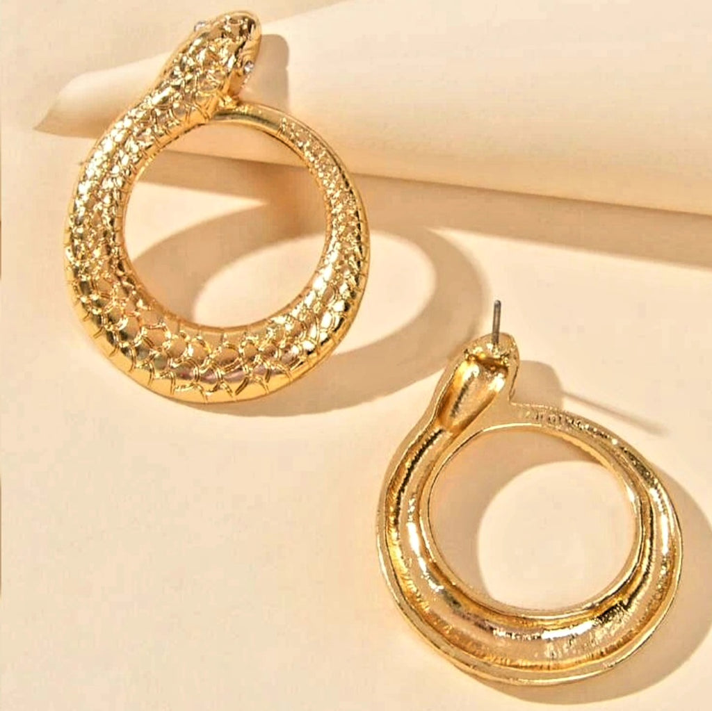 Viper Nob Gold Earring