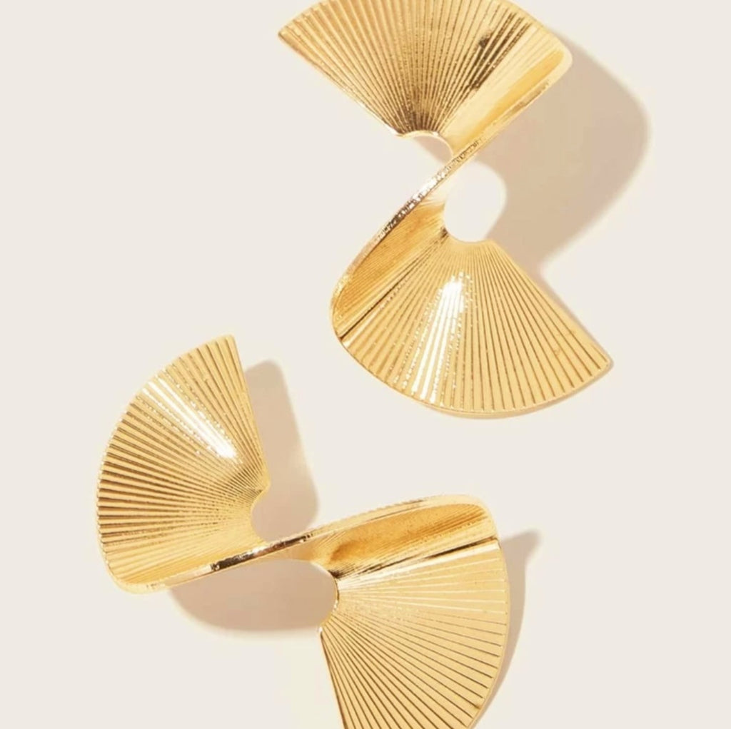 Twist Me Up Earring