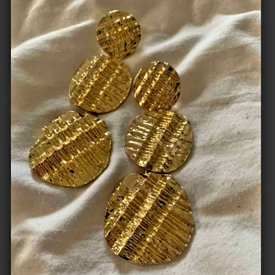 Flatten Me Out Earring