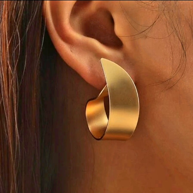 Drew Drop Earrings