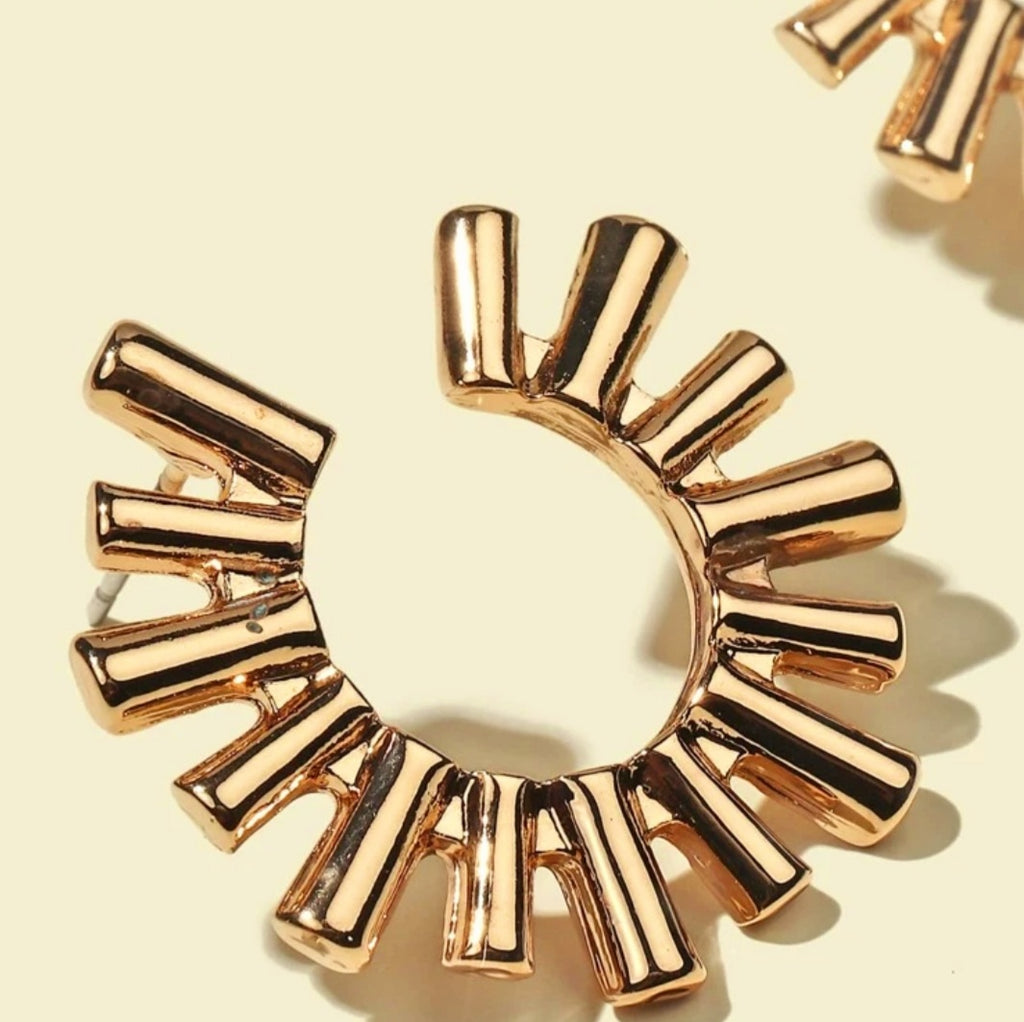 Dail Me Up Knob Earring